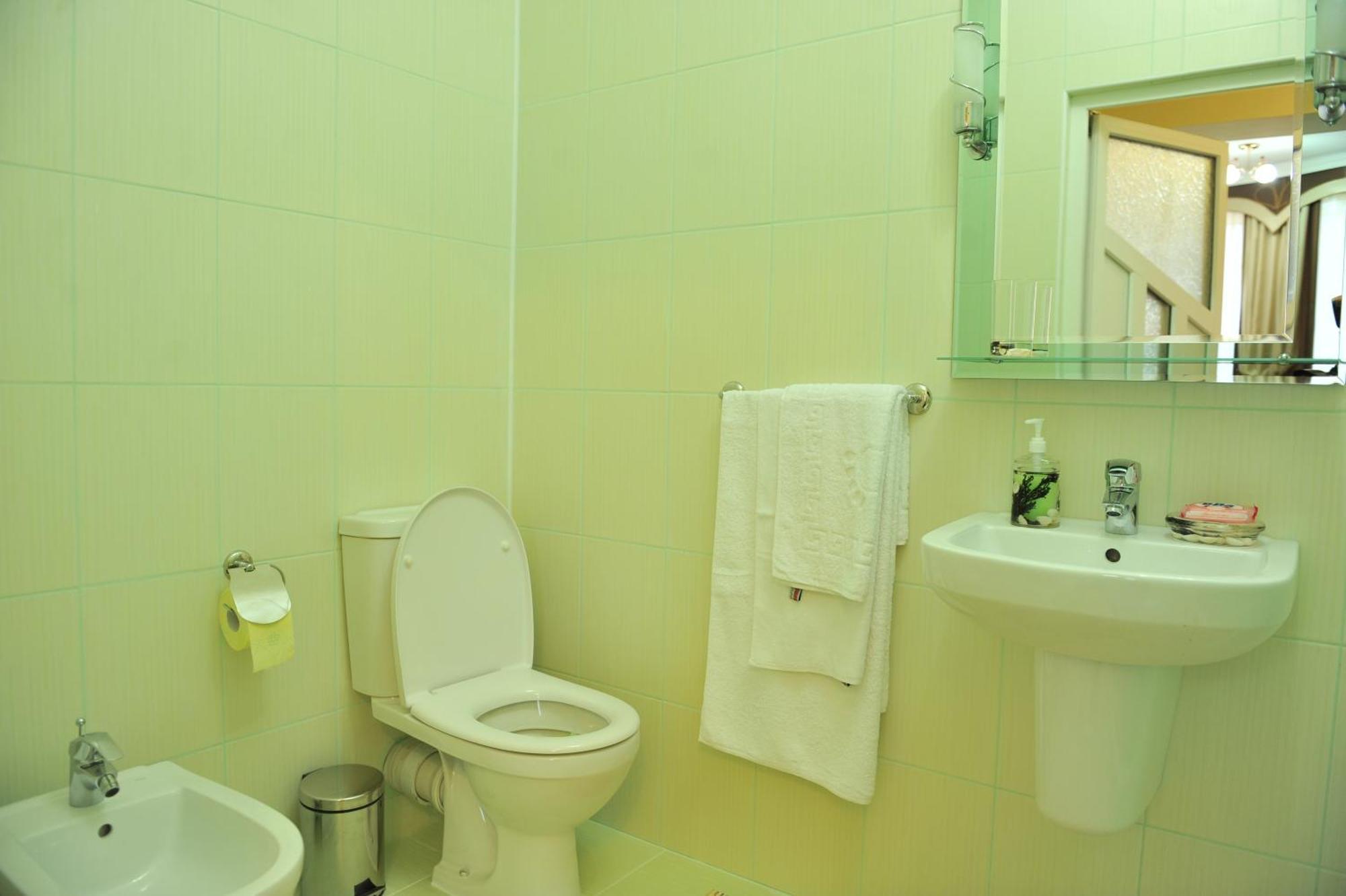 Andinna Hotel Çernivtsi Dış mekan fotoğraf