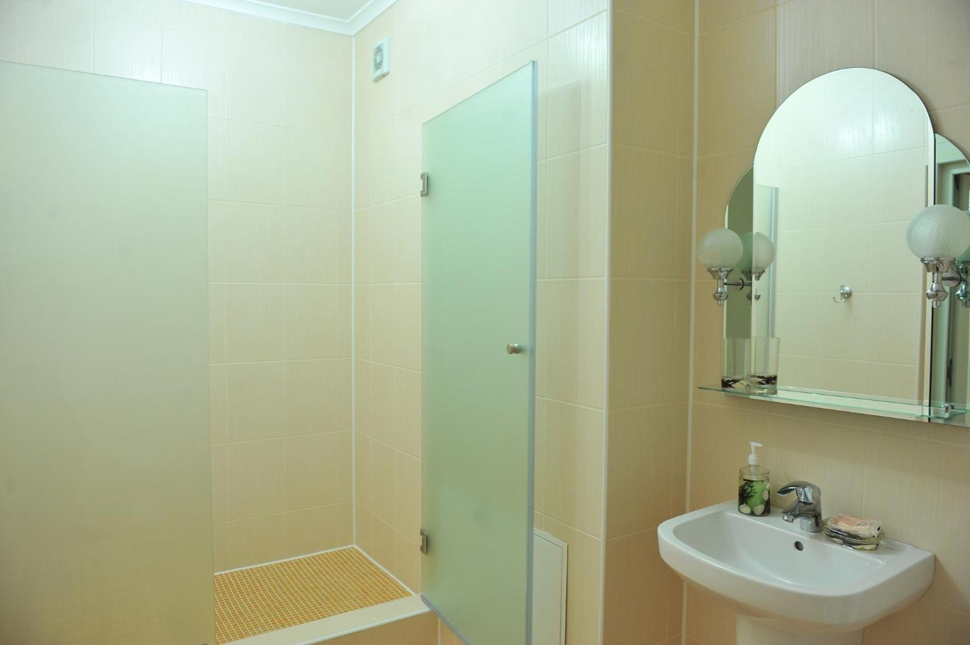 Andinna Hotel Çernivtsi Dış mekan fotoğraf