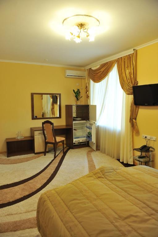 Andinna Hotel Çernivtsi Dış mekan fotoğraf