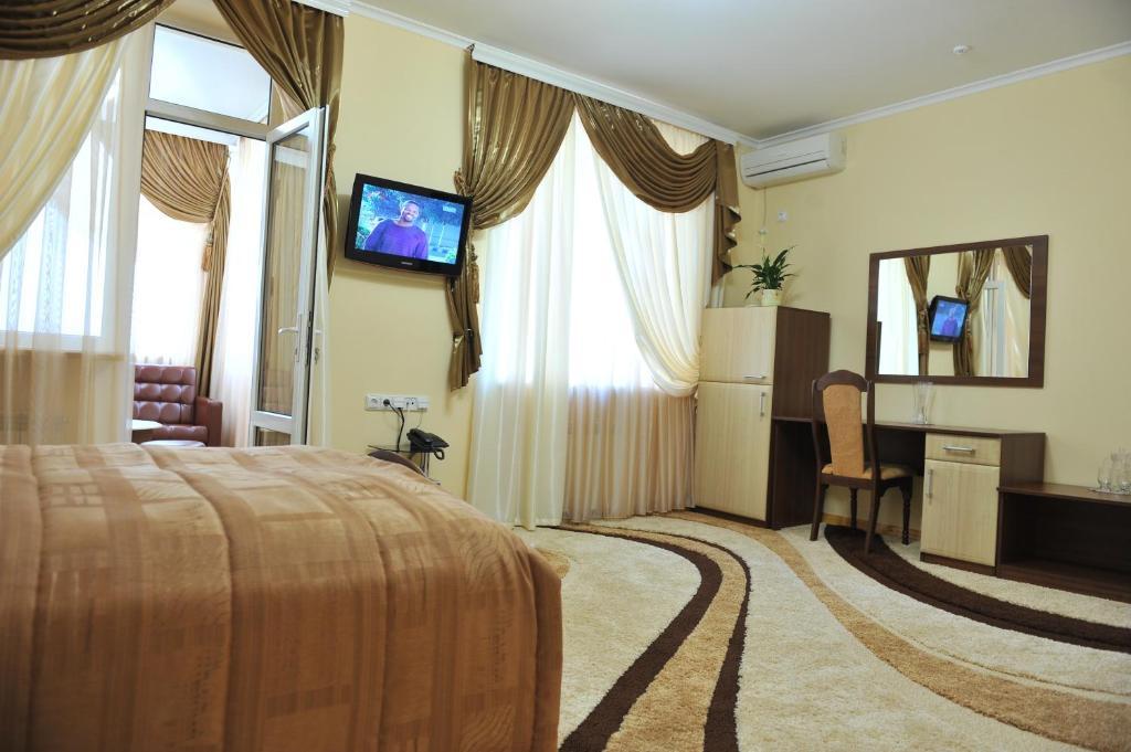 Andinna Hotel Çernivtsi Dış mekan fotoğraf